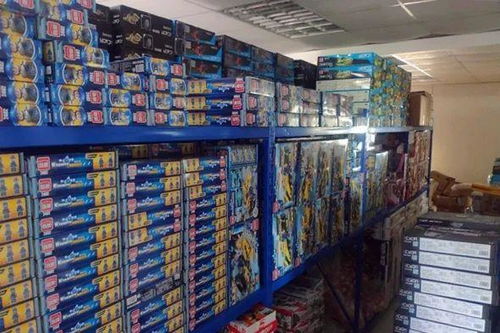 涉案3600萬(wàn)元！16人因生產(chǎn)銷售假冒高達(dá)模型被刑拘，教具市場(chǎng)現(xiàn)驚人亂象